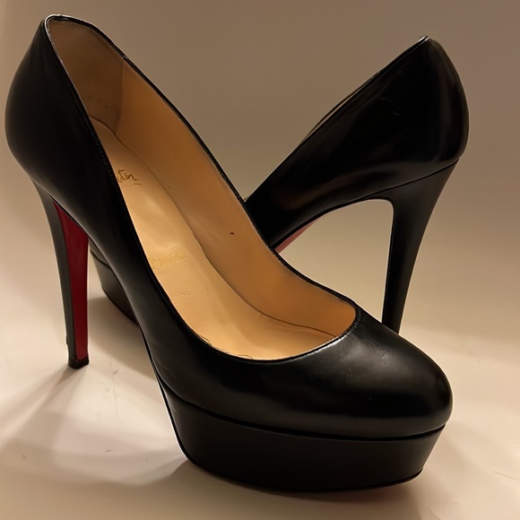 Sold
Christian louboutin Authentic leather Pumps - Picture 7 of 12